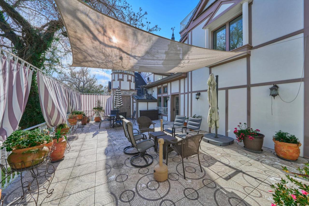 Villa With 8 Bedrooms And Heated Swimming Pool Houston Buitenkant foto